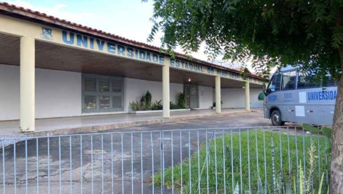 Educação: fachada da Universidade Estadual do Piuaí