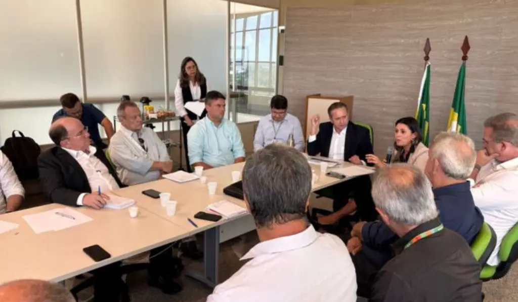 Autoridades se reuníram para debater estratégias para ampliar o Polo de Agricultura Irrigada em Ibiapaba