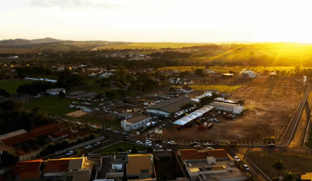 Fenashow 2025: Goiás recebe feira que reúne produtores e soluções para o campo