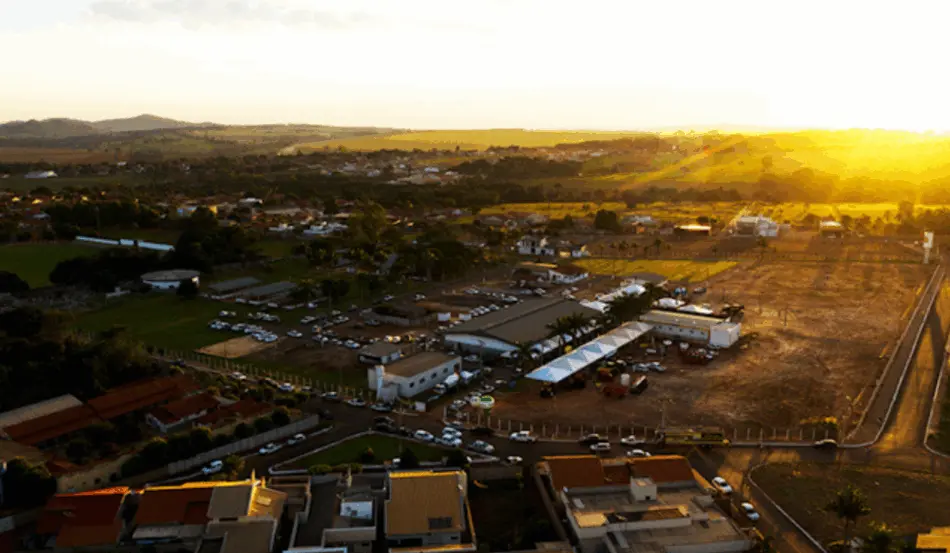 Fenashow 2025: Goiás recebe feira que reúne produtores e soluções para o campo
