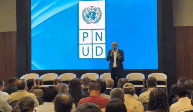 O Governo do Tocantins, através da Secretaria de Estado da Agricultura e Pecuária (Seagro), participou ontem (29) do seminário “Diálogos Tocantins: Sustentabilidade no Campo", realizado pelo Programa das Nações Unidas para o Desenvolvimento (Pnud), na capital Palmas