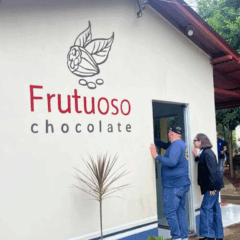 O Governo do Pará, através da Agência de Defesa Agropecuária do Estado (Adepará) e instituições parceiras, investe na produção verticalizada de chocolate.