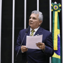 A Comissão de Agricultura, Pecuária, Abastecimento e Desenvolvimento Rural da Câmara dos Deputados aprovou, ontem (14), o Projeto de Lei 464/25, que torna facultativa a adesão dos produtores ao Programa de Garantia de Atividade Agropecuária (Proagro)