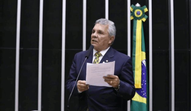 A Comissão de Agricultura, Pecuária, Abastecimento e Desenvolvimento Rural da Câmara dos Deputados aprovou, ontem (14), o Projeto de Lei 464/25, que torna facultativa a adesão dos produtores ao Programa de Garantia de Atividade Agropecuária (Proagro)