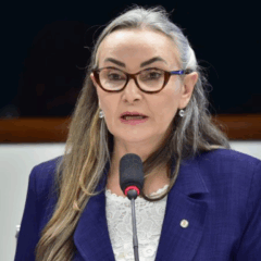 A Comissão de Agricultura, Pecuária, Abastecimento e Desenvolvimento Rural da Câmara dos Deputados aprovou, no dia 9, o Projeto de Lei 3981/24, que confere a autonomia dos estados, o Distrito Federal e os municípios a comercializarem produtos de origem animal, sem a necessidade da integração com o Sistema Brasileira de Inspeção de Produtos de Origem Animal (Sisbi-Poa)