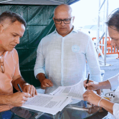 A Seagri, em parceria com a Adab, assinou no último sábado (19) um Acordo de Cooperação Técnica público-privado para desenvolver um projeto piloto de identificação e rastreabilidade do rebanho bovino presente na Bacia do Rio Grande.