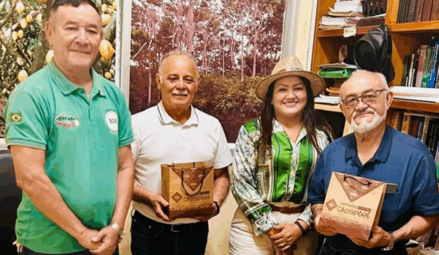 O Governo do Amapá, através de uma equipe de técnicos do setor primário, alinhou uma série de atividades diretas com a Comissão Executiva do Plano da Lavoura Cacaueira (Ceplac/PA), do estado do Pará, com objetivo de dinamizar a cadeia do cacau entre os estados.