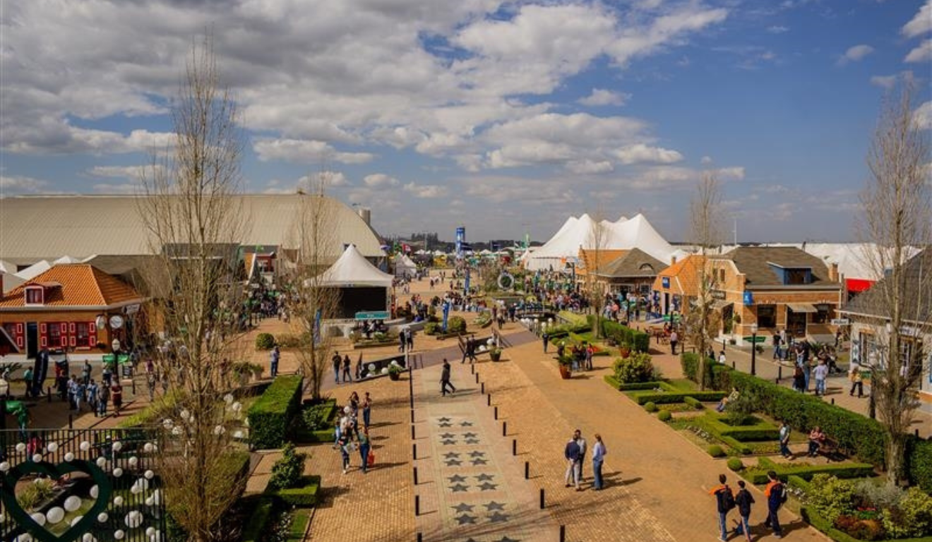 A 21ª edição do Agroleite acontece nesta terça-feira (5), na Praça Central da Castrolanda Expo Center, em Castro (PR) A 21ª edição do Agroleite acontece nesta terça-feira (5), na Praça Central da Castrolanda Expo Center, em Castro (PR)