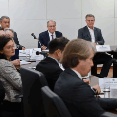 O Governo Federal realizou, ontem (4), uma nova rodada de conversas com representantes do agronegócio sobre tarifas