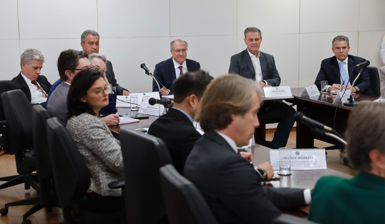 O Governo Federal realizou, ontem (4), uma nova rodada de conversas com representantes do agronegócio sobre tarifas O Governo Federal realizou, ontem (4), uma nova rodada de conversas com representantes do agronegócio sobre tarifas