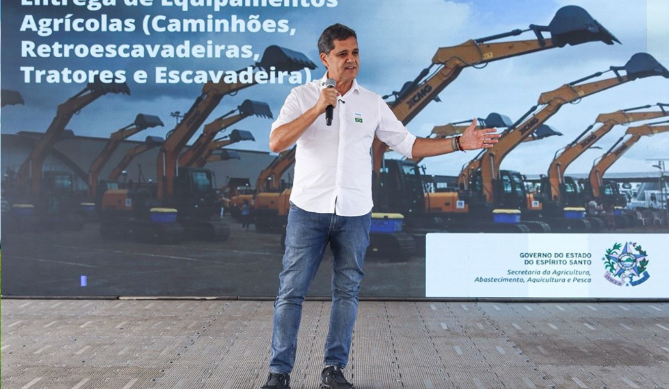 O vice-governador do Espírito Santo, Ricardo Ferraço, realizou, ontem (11), a entrega de 52 máquinas e equipamentos para impulsionar a agricultura familiar