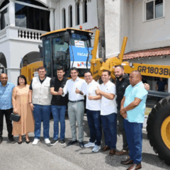 O Governo do Pará realizou, ontem (11), a entrega de equipamentos agrícolas para a agricultura familiar das cidades de Belterra, Faro, Pacajá e Uruará, através do programa Pará Rural