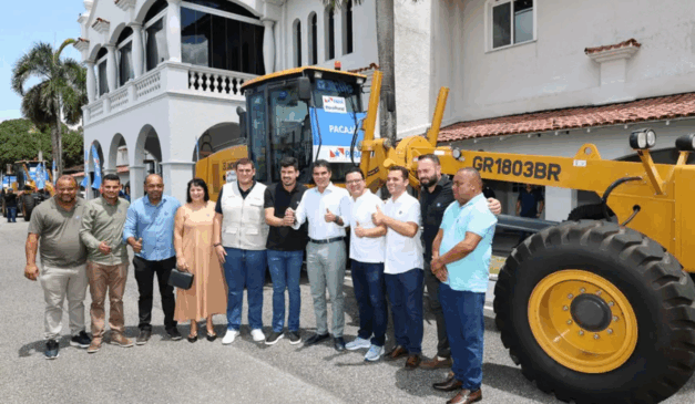 O Governo do Pará realizou, ontem (11), a entrega de equipamentos agrícolas para a agricultura familiar das cidades de Belterra, Faro, Pacajá e Uruará, através do programa Pará Rural
