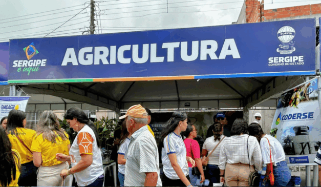 A Secretaria de Estado da Agricultura, Desenvolvimento Agrário e da Pesca (Seagri) realizou, na última sexta-feira (22), uma entrega de sementes, mudas, além de outros serviços na cidade de Graccho Cardoso, no médio sertão do Sergipe