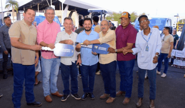 O Governo de Roraima realizou, na última sexta-feira (22), a entrega de equipamentos e veículos para a agricultura familiar e pescadores do Estado O Governo de Roraima realizou, na última sexta-feira (22), a entrega de equipamentos e veículos para a agricultura familiar e pescadores do Estado