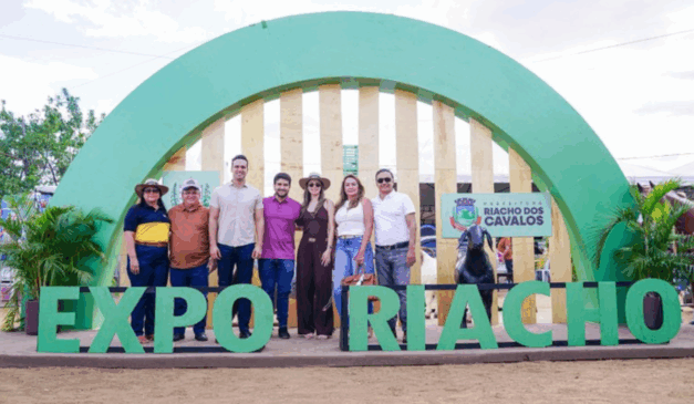 Evento em Riacho dos Cavalos, Expo Riacho reuniu expositores, produtores e público, com torneios, palestras e negócios que movimentaram a economia local.