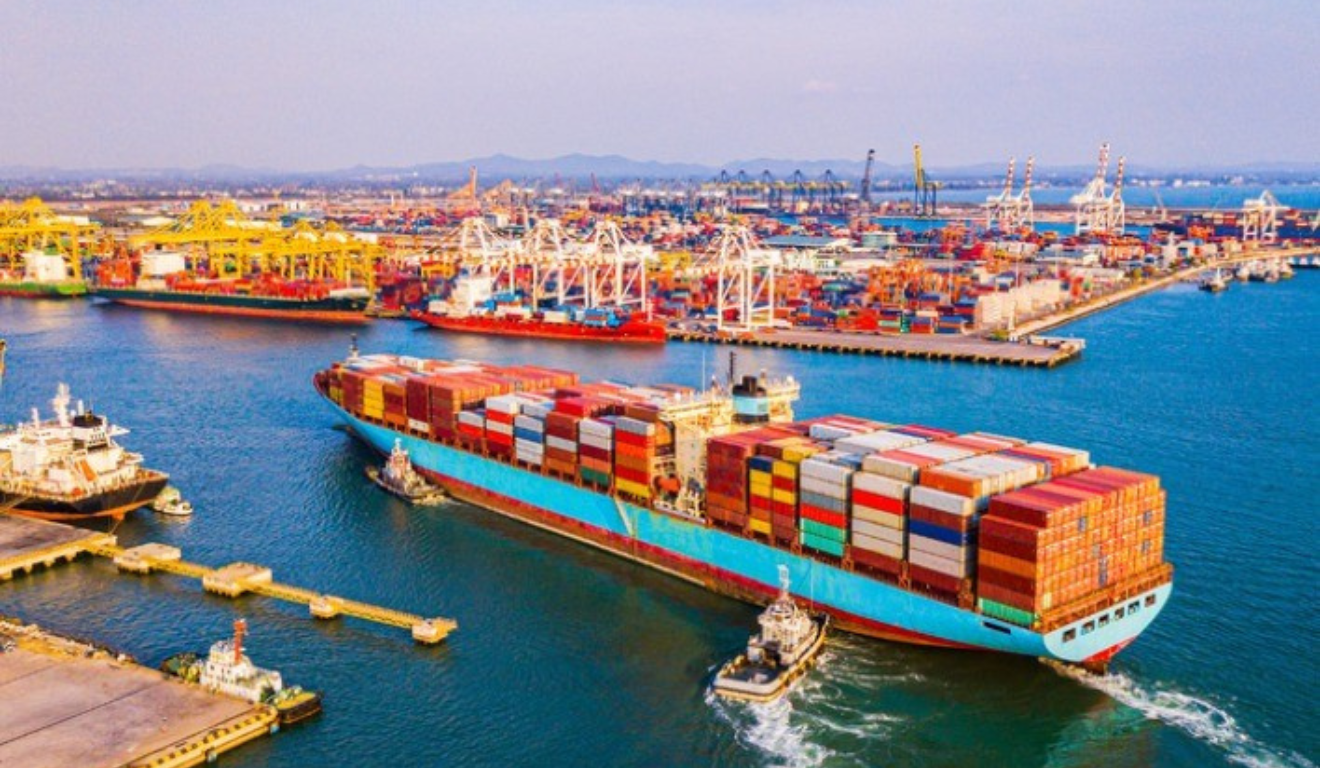 A Agência Brasileira de Promoção de Exportações e Investimentos (ApexBrasil) divulgou, no último dia 3, o estudo “Diversificação de Mercados por Estados Brasileiros”, que avalia o impacto das tarifas impostas pelos Estados Unidos e oferece alternativas para a região sudeste, a mais afetada pela medida norte-americana