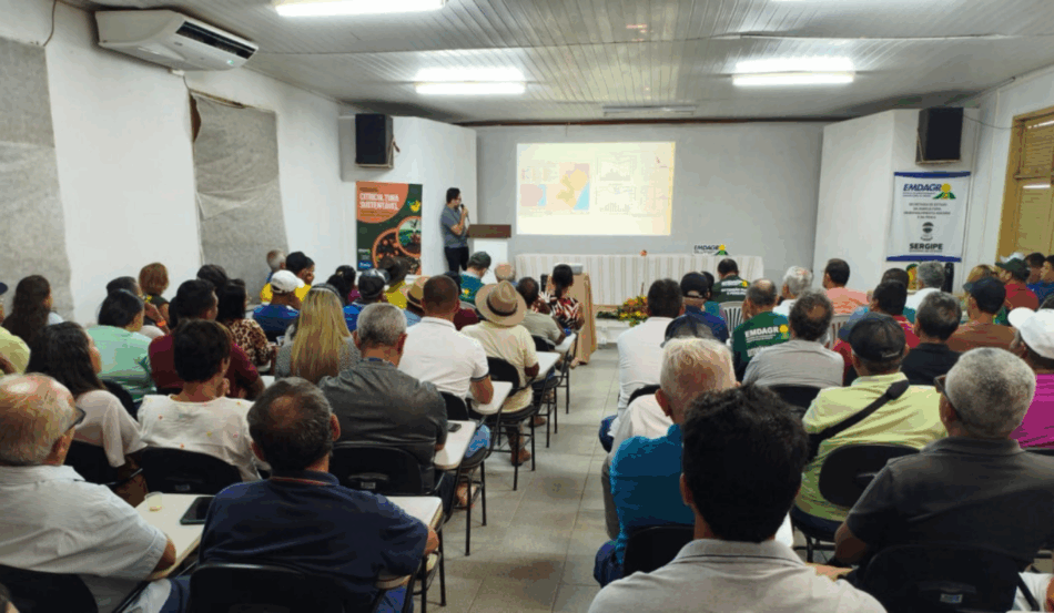 O Governo do Estado do Sergipe realizou, ontem (24), o I Seminário sobre Citricultura Sustentável