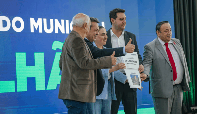 O Governo do Paraná anunciou, ontem (14), o investimento de R$ 2,03 milhões para o mercado municipal de São Mateus do Sul, além da construção de estufas para a cidade de Laranjal