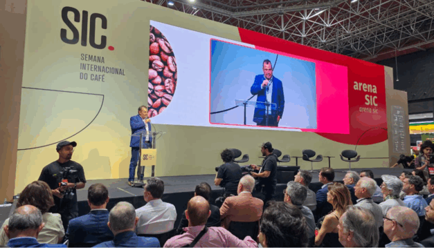 A Semana Internacional do Café (SIC) começou nesta quarta-feira (5), em Belo Horizonte (MG). O evento, que ocupa o Expominas até sexta-feira (7), reúne 240 expositores e deve movimentar cerca de R$ 150 milhões em negócios