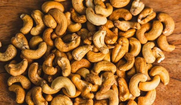 A castanha de caju produzida em Serra do Mel (RN) recebeu registro de Indicação Geográfica (IG), conforme a edição da terça-feira (25) da Revista da Propriedade Industrial, do Instituto Nacional da Propriedade Industrial (INPI). A conquista representa um avanço para os produtores locais e reforça a importância da cajucultura no estado.