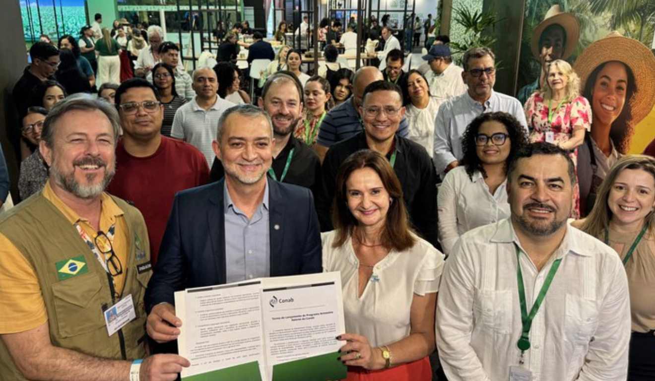 A Companhia Nacional de Abastecimento (Conab) anunciou, na terça-feira (11), durante a COP 30, em Belém (PA), o lançamento do Programa Armazéns Solares.
