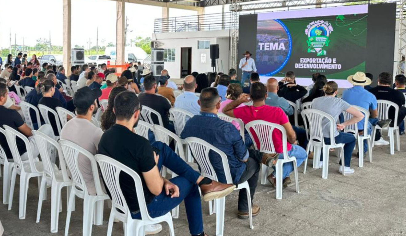 O Governo do Estado de Rondônia anunciou a nova edição do Rondônia Rural Show Internacional 2026, que irá acontecer entre os dias 25 e 30 de maio. O tema do evento será “Exportação e Desenvolvimento”, e será sediado no município de Ji-Paraná (RO). O Governo do Estado de Rondônia anunciou a nova edição do Rondônia Rural Show Internacional 2026, que irá acontecer entre os dias 25 e 30 de maio. O tema do evento será “Exportação e Desenvolvimento”, e será sediado no município de Ji-Paraná (RO).