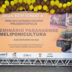 O 19º Seminário Paranaense de Meliponicultura, realizado em Prudentópolis (PR) no sábado (15), reuniu mais de 500 especialistas, pesquisadores e produtores para discutir avanços na criação de abelhas nativas sem ferrão