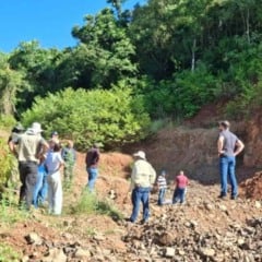 O Plano Recupera Rural RS, iniciativa do Ministério da Agricultura e Pecuária (Mapa), em parceria com a Embrapa, avançou em mais uma etapa de avaliação de estradas rurais dos municípios do Rio Grande do Sul severamente atingidos pelas enchentes de 2024, que foram um marco na história dos eventos climáticos extremos no Brasil.