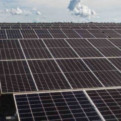 O Governo de Minas Gerais, por meio da Emater-MG, abriu o cadastro para propriedades rurais aptas a receber painéis solares, microusinas fotovoltaicas, para afetados pelo desastre em Mariana (MG), previstas no Novo Acordo de Mariana. A iniciativa vai contemplar mais de 1,5 mil imóveis rurais localizados em até 100 metros da mancha de inundação causada pelo rompimento da Barragem do Fundão, em 2015.