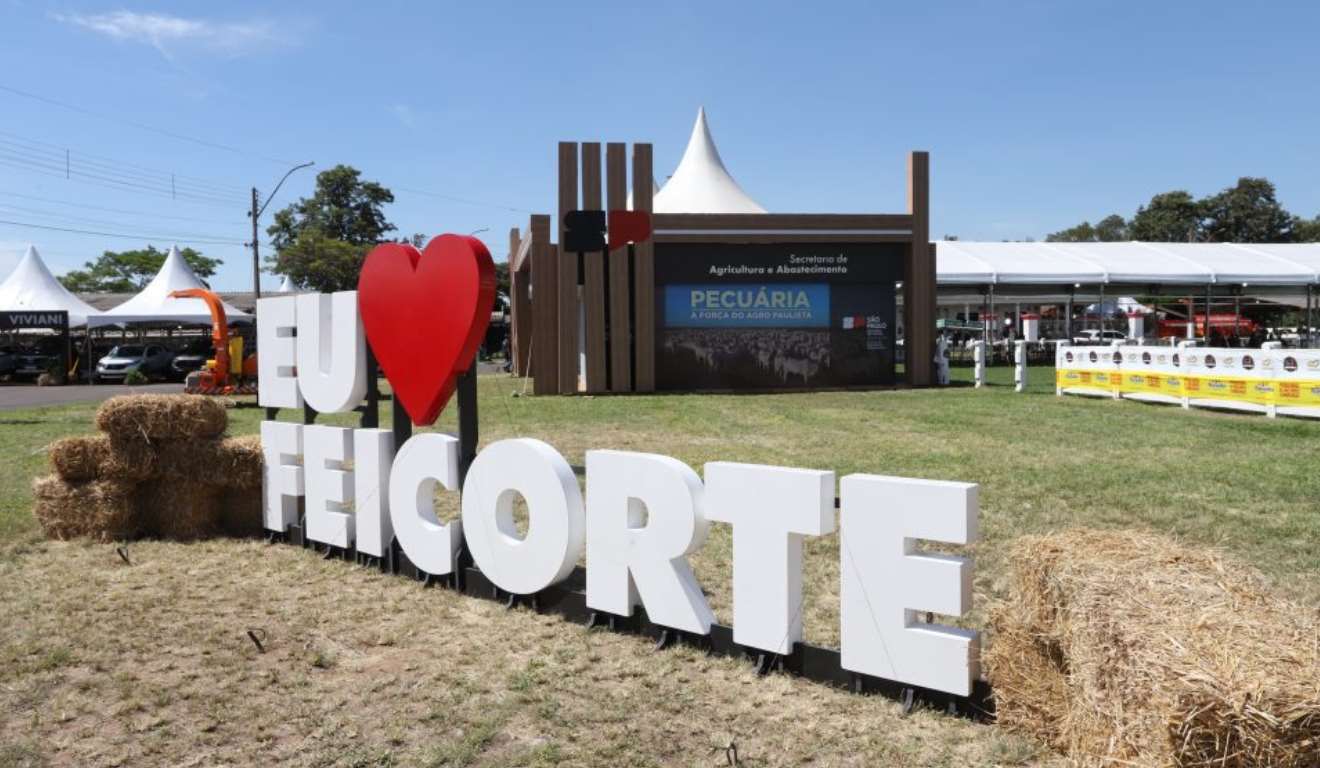 A Feicorte, uma das principais feiras da cadeia produtiva da carne no Brasil, prepara uma edição internacional para 2026. O evento, marcado para ocorrer de 23 a 26 de junho em Presidente Prudente (SP), foi lançado no dia 27  de novembro pela Secretaria de Agricultura e Abastecimento de São Paulo (SAA), que destacou o novo posicionamento da feira e as novidades previstas para o próximo ciclo.