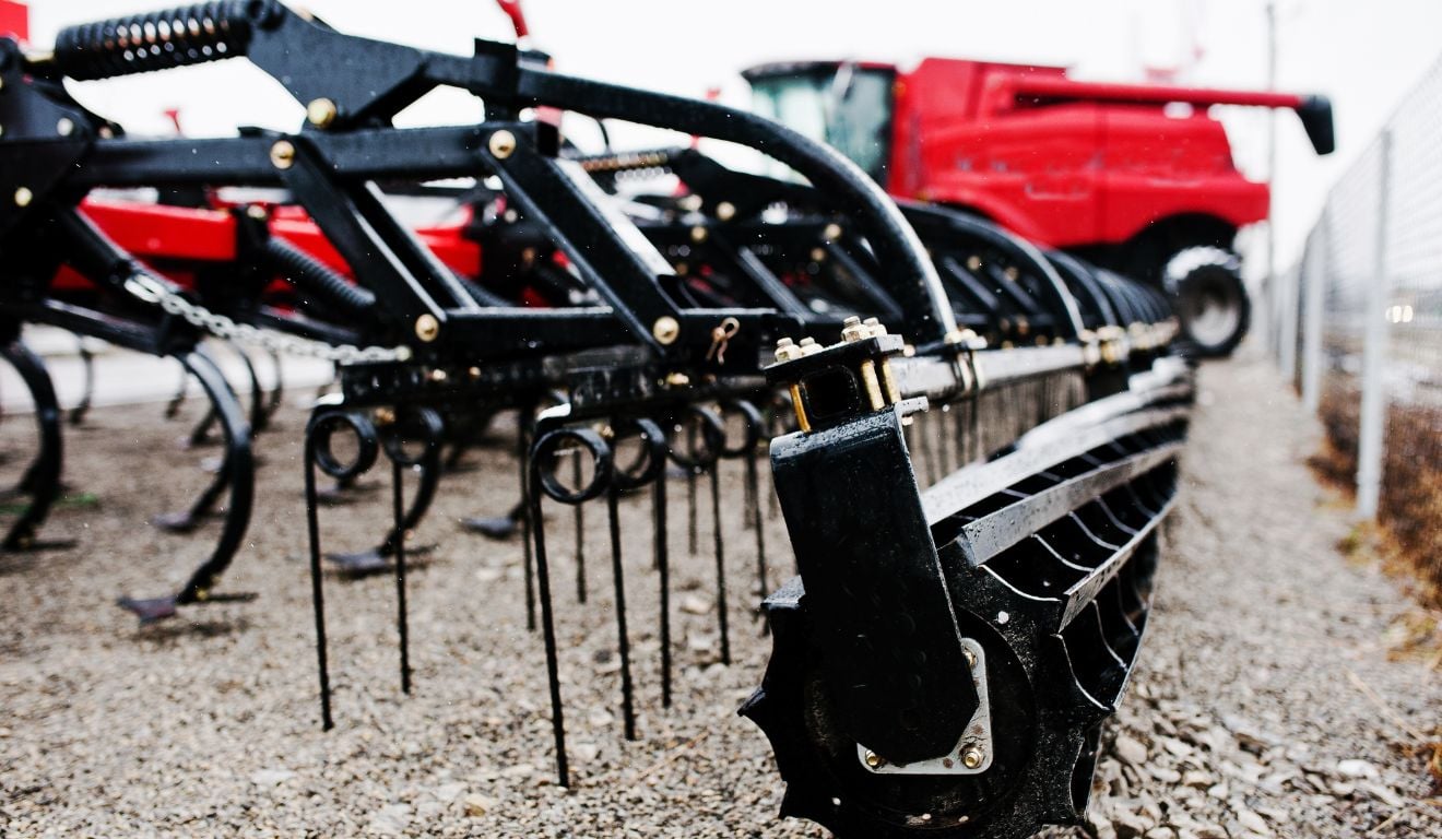 A manutenção dos implementos responsáveis pela distribuição de insumos é fundamental para o produtor garantir precisão e rendimento na safra