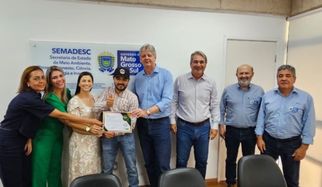 14 municípios de Mato Grosso do Sul que integram o Consórcio Intermunicipal de Desenvolvimento da Região Sul do Mato Grosso do Sul (Conisul) receberam, na quarta-feira (29), o certificado do Programa de Apoio à Comercialização de Produtos de Origem Animal de Mato Grosso do Sul (PACPOA-MS). A iniciativa do governo estadual autoriza a comercialização de produtos de origem animal em todo o estado.