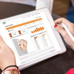 O Nordeste registrou em 2025 o maior volume de exporta&ccedil;&otilde;es dos &uacute;ltimos tr&ecirc;s anos, com vendas de US$ 24,8 bilh&otilde;es ao mercado internacional, o equivalente a 7% do total exportado pelo Brasil no per&iacute;odo. O resultado superou o de 2024 e veio acompanhado de queda de cerca de 5% nas importa&ccedil;&otilde;es da regi&atilde;o, que recuaram de US$ 28,7 bilh&otilde;es para US$ 27,2 bilh&otilde;es, segundo dados dos novos pain&eacute;is de com&eacute;rcio exterior do Data Nordeste, plataforma p&uacute;blica da Sudene.