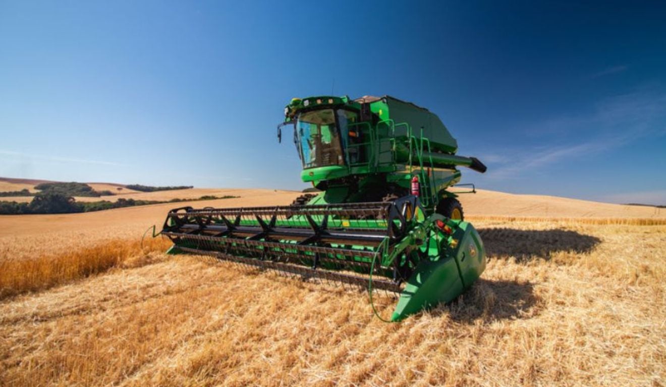 John Deere apresenta máquinas para a região Sul no Show Rural Coopavel 2026